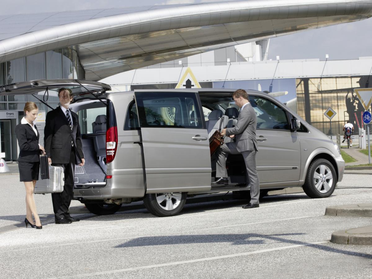 Tourist transfer is comfortable and convenient