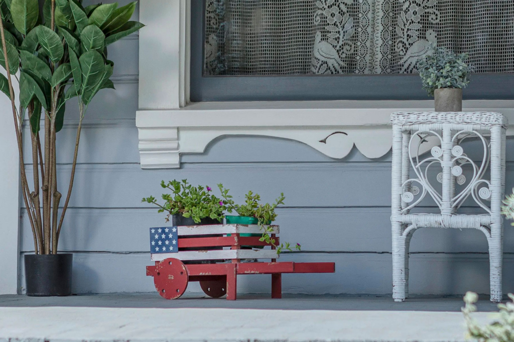 Fourth of July Front Porch Decorations